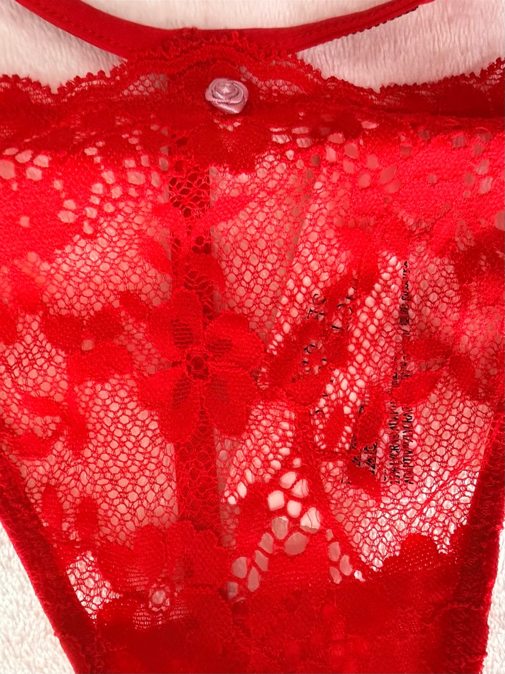 Victoria's Secret Dream Angels Red Floral Lace V-String Panty.